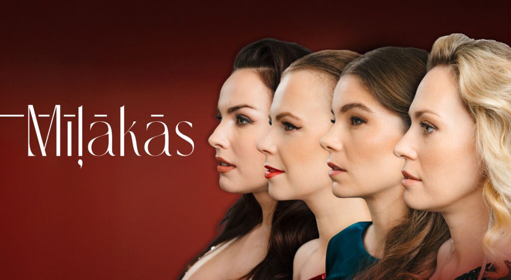 Četras sievietes, kas skatās uz sāniem uz sarkana fona